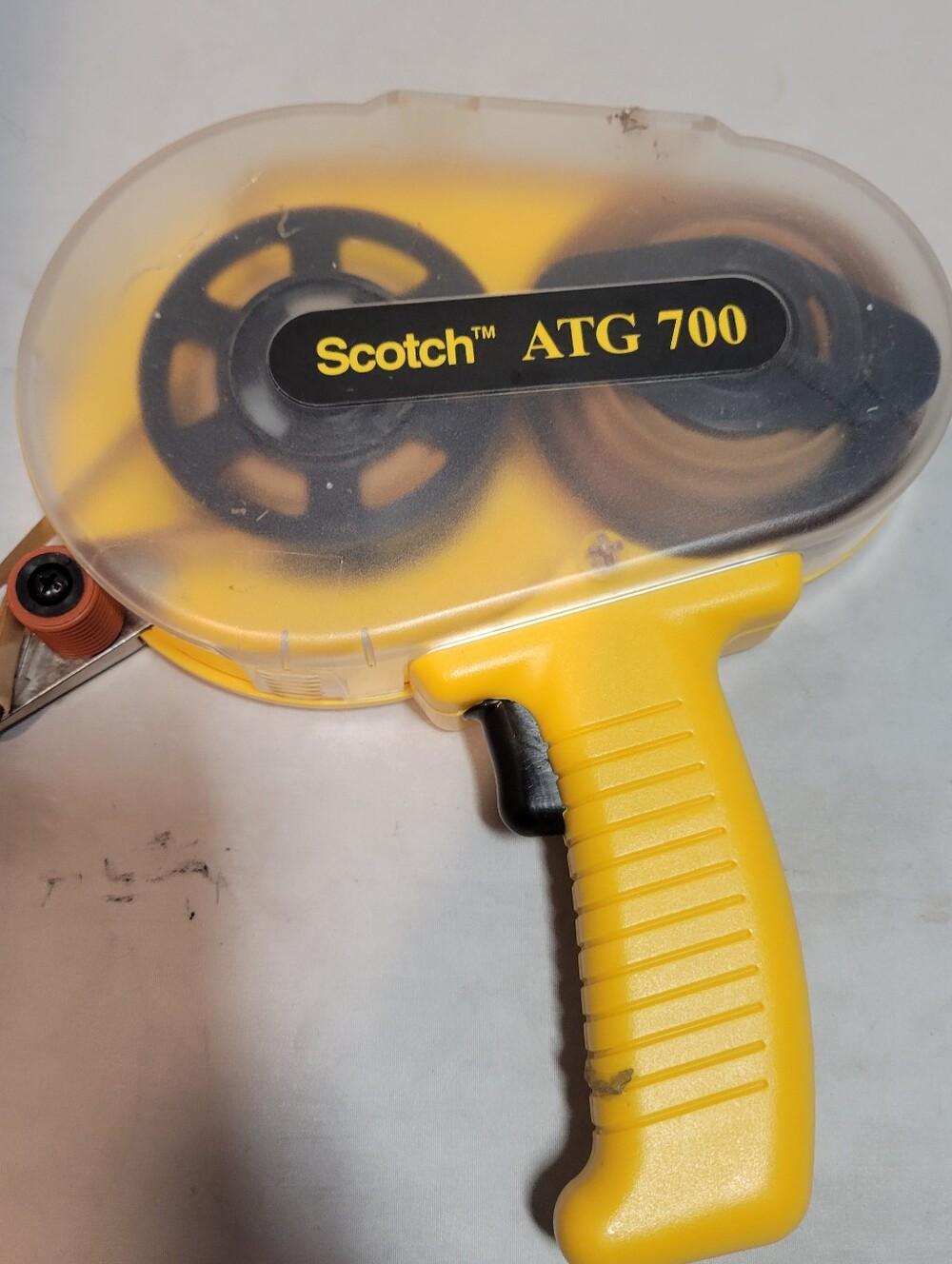 Scotch ATG 700 Adhesive Transfer Gun - Yellow